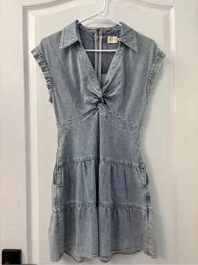 Alice + Olivia Light Blue Denim Twist-Front Mini Dress
